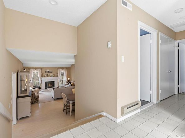 342 Heritage Hills B, Somers NY 10589