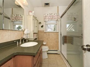 2 Keats Place, Greenlawn NY 11740