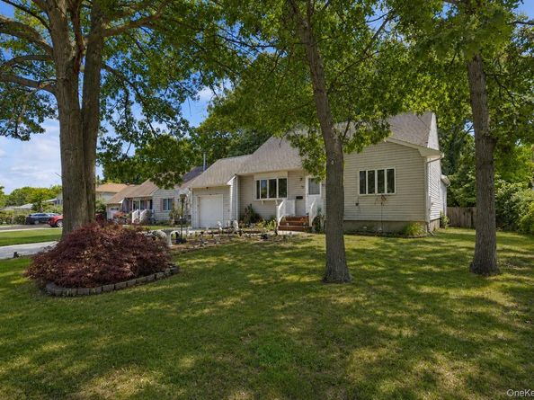 1241 Terry Road, Ronkonkoma NY 11779