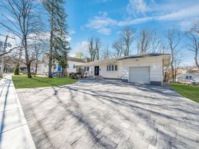 45 Roslyn Road, Roslyn Heights NY 11577