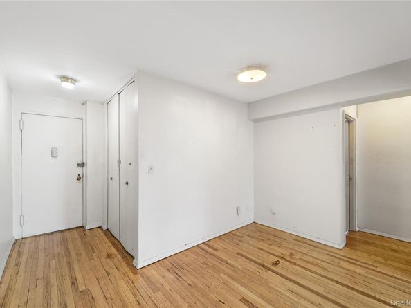 600 Locust Street 3G, Mount Vernon NY 10552