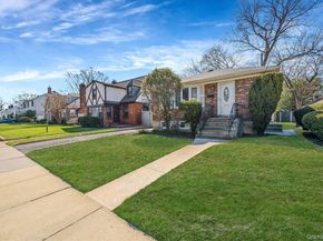 828 Barth Drive, North Baldwin NY 11510