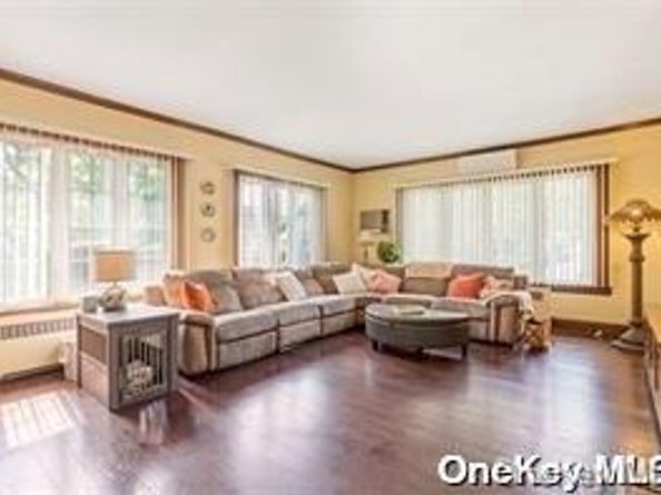 7523 Narrows Avenue, Brooklyn NY 11209