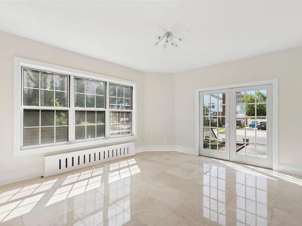 65 W Beech Street, Long Beach NY 11561