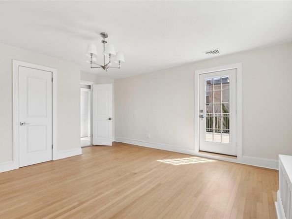 65 W Beech Street, Long Beach NY 11561