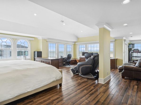 853 W Park Avenue, Long Beach NY 11561