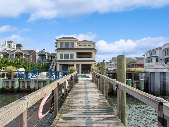 853 W Park Avenue, Long Beach NY 11561