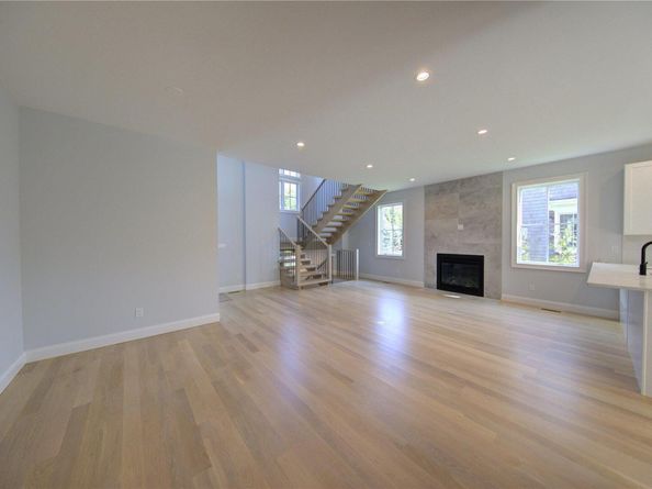 6 Crystal Mews Lane, East Hampton NY 11937