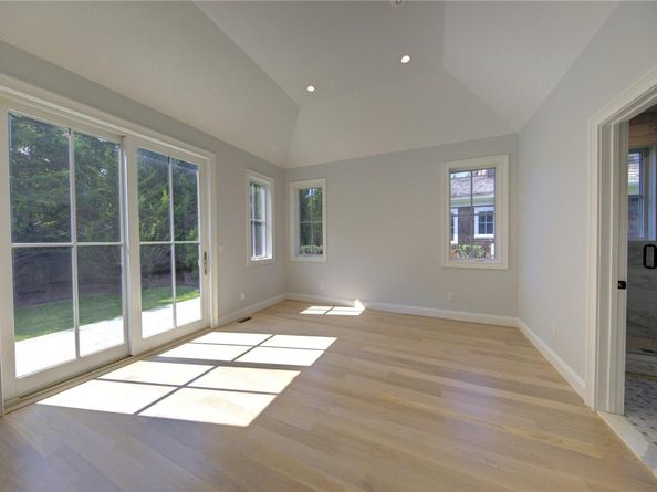 6 Crystal Mews Lane, East Hampton NY 11937