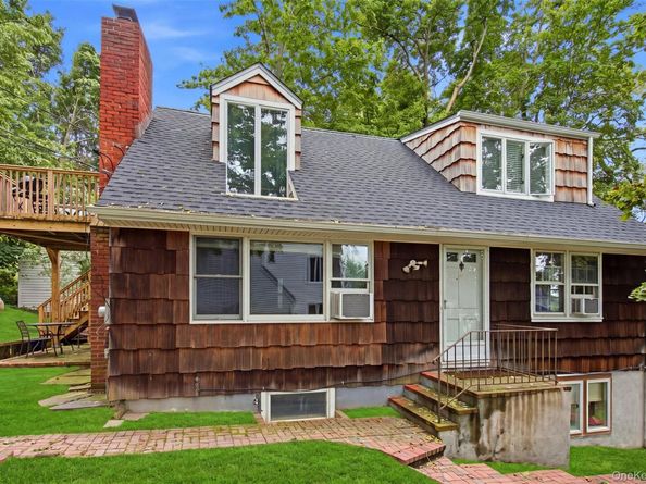 35 Ward Avenue, Northport NY 11768