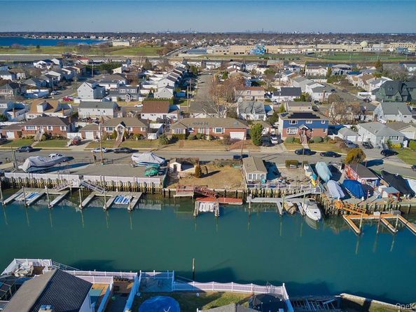 3402 Elliott Boulevard, Oceanside NY 11572