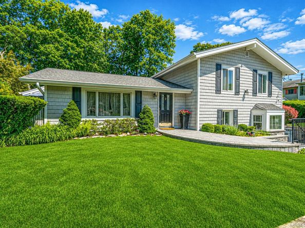 11 Beverly Lane, East Moriches NY 11940