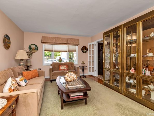 2163 Spruce Street, Wantagh NY 11793