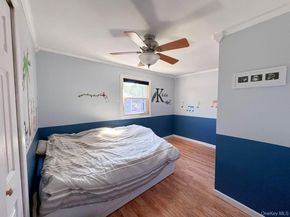 10 Garden Court, Carle Place NY 11514