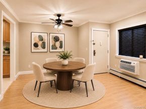 49 Richmond Boulevard 1B, Ronkonkoma NY 11779