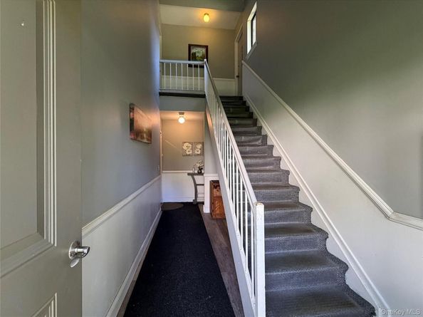 49 Richmond Boulevard 1B, Ronkonkoma NY 11779