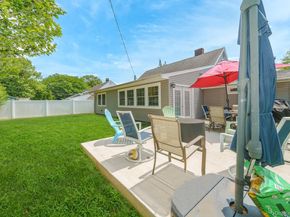 87 Tardy Lane N, Wantagh NY 11793