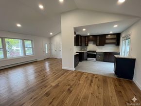 354 Easton Street, Ronkonkoma NY 11779