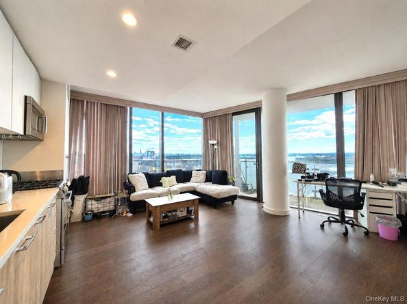 131-05 40 Road 16J, Flushing NY 11354
