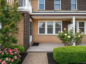 312 Artist Lake Drive 312, Middle Island NY 11953