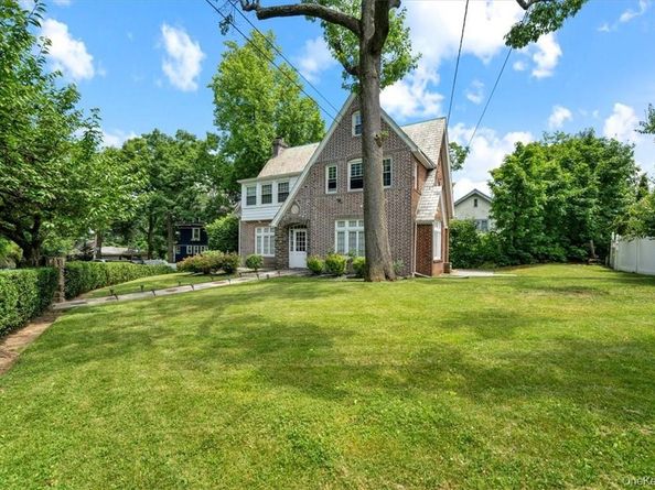 2 Rockland Avenue, Yonkers NY 10705