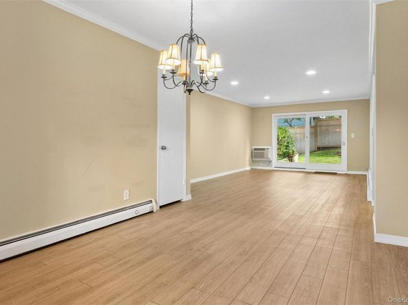 9 Harbour Lane 4A, Oyster Bay NY 11771