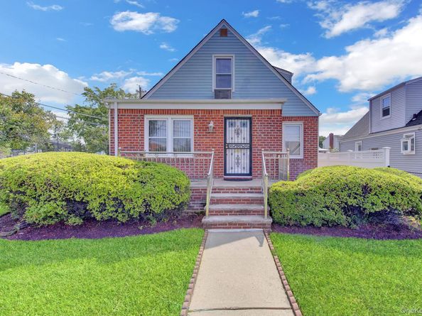 409 Saint Agnes Place, Franklin Square NY 11010