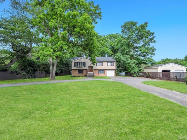 87 Holbrook Road, Centereach NY 11720