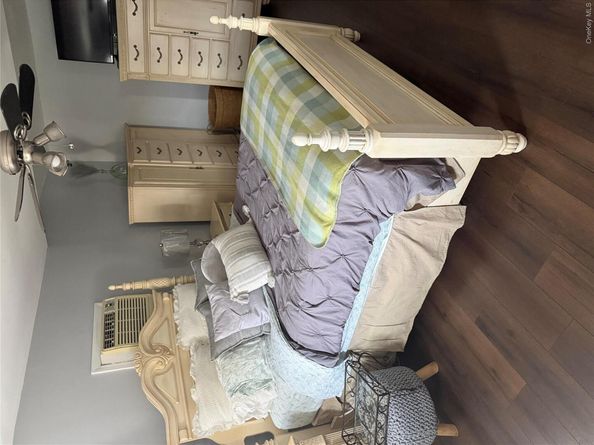 9 Watson Street, East Islip NY 11730