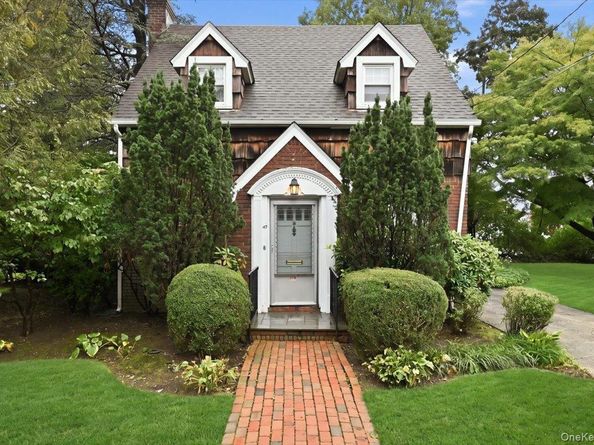 47 Broadfield Road, Hempstead NY 11550