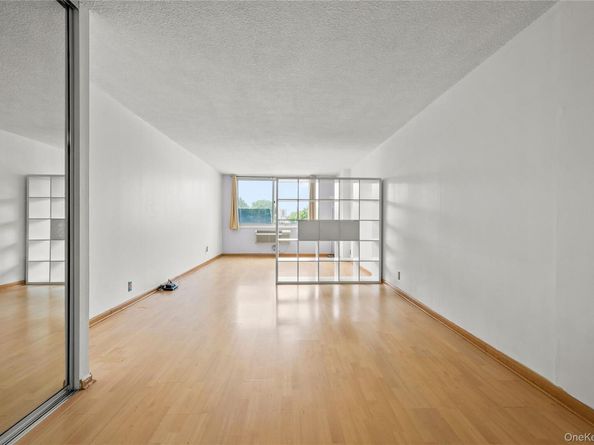 118-17 Union Turnpike 2C, Forest Hills NY 11375