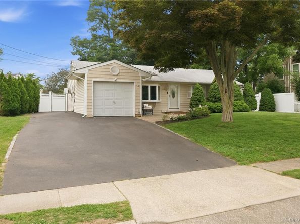 115 Argyle Avenue, Selden NY 11784