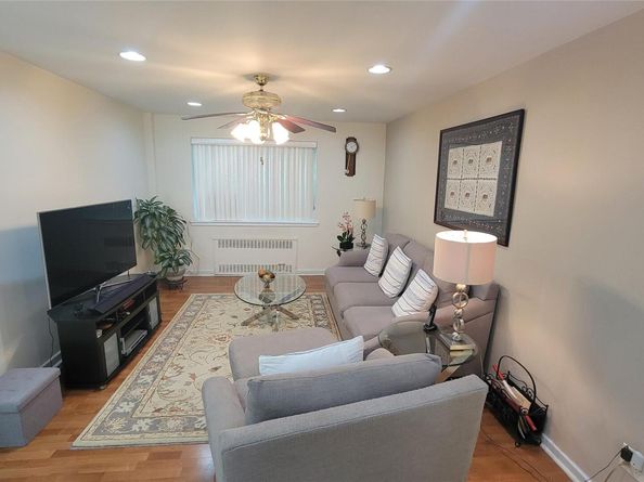 65-30 Grand Central Parkway 1, Forest Hills NY 11375