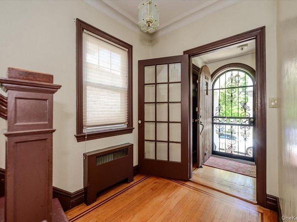 1827 Hering Avenue, Bronx NY 10461