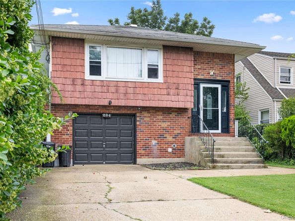 284 Baldwin Road, Hempstead NY 11550