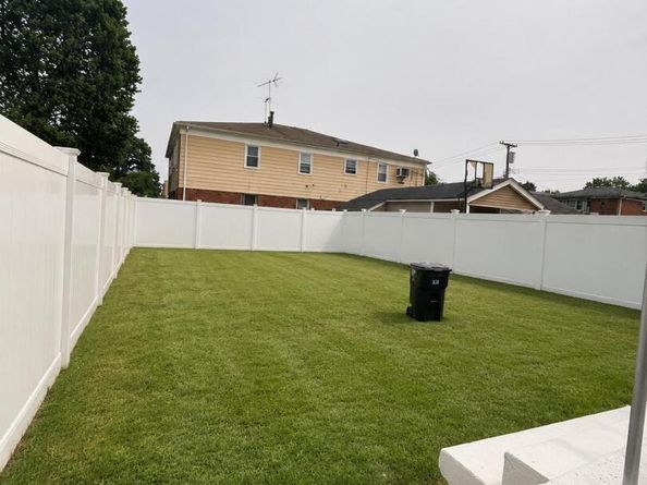 8906 Avenue L, Brooklyn NY 11236