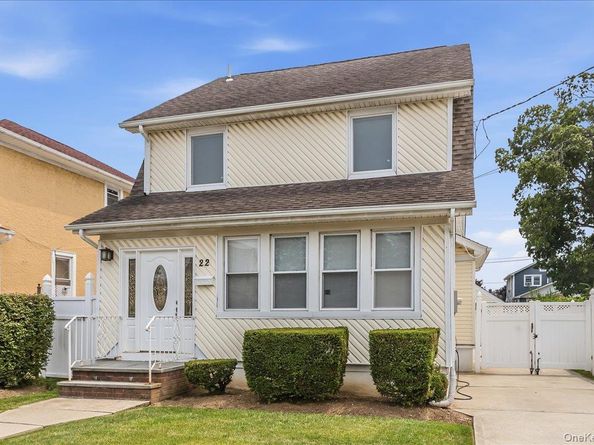 22 Homan Boulevard, Hempstead NY 11550