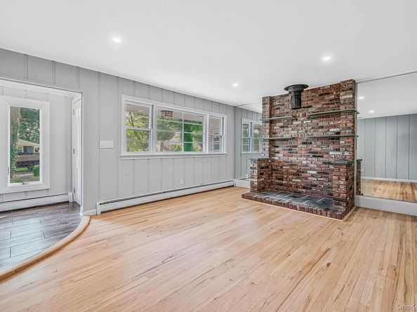 194 Phyllis Drive, Patchogue NY 11772
