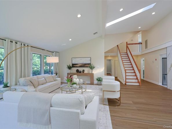 119 Harrow Lane, Manhasset NY 11030