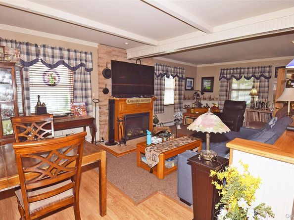 48 Barnyard Lane, Levittown NY 11756