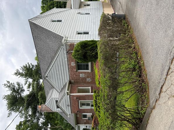 Undisclosed Address #1000840, Yonkers NY 10701