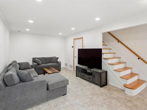 17 Alhambra Drive 17, Oceanside NY 11572