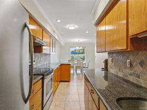 17 Alhambra Drive 17, Oceanside NY 11572