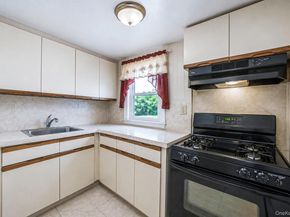 21823 139th Avenue, Springfield Gardens NY 11413
