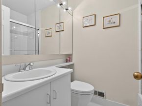 240-17 Oak Park Drive 73A, Douglaston NY 11362