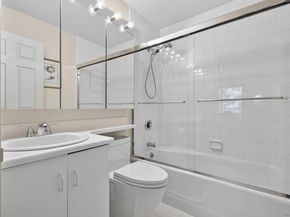 240-17 Oak Park Drive 73A, Douglaston NY 11362