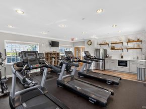 240-17 Oak Park Drive 73A, Douglaston NY 11362