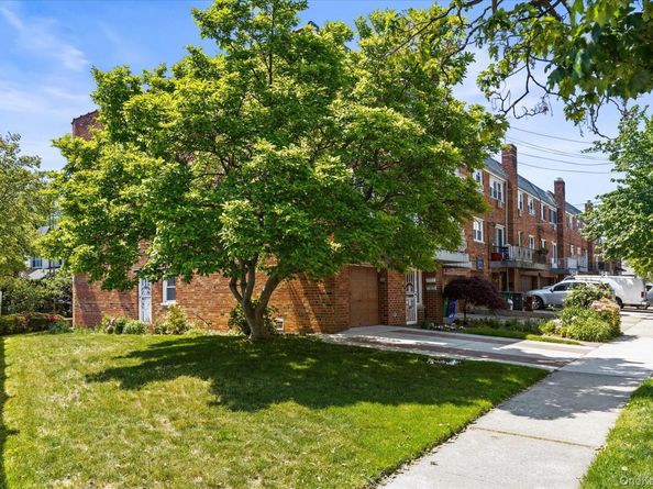 6432 77th Place, Middle Village NY 11379