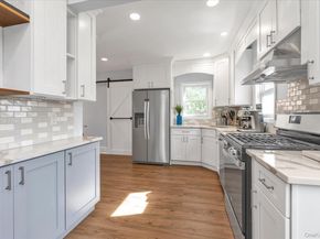 26 Latimer Court, Rockville Centre NY 11570