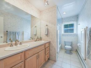 10 Magellan Avenue, Kings Park NY 11754